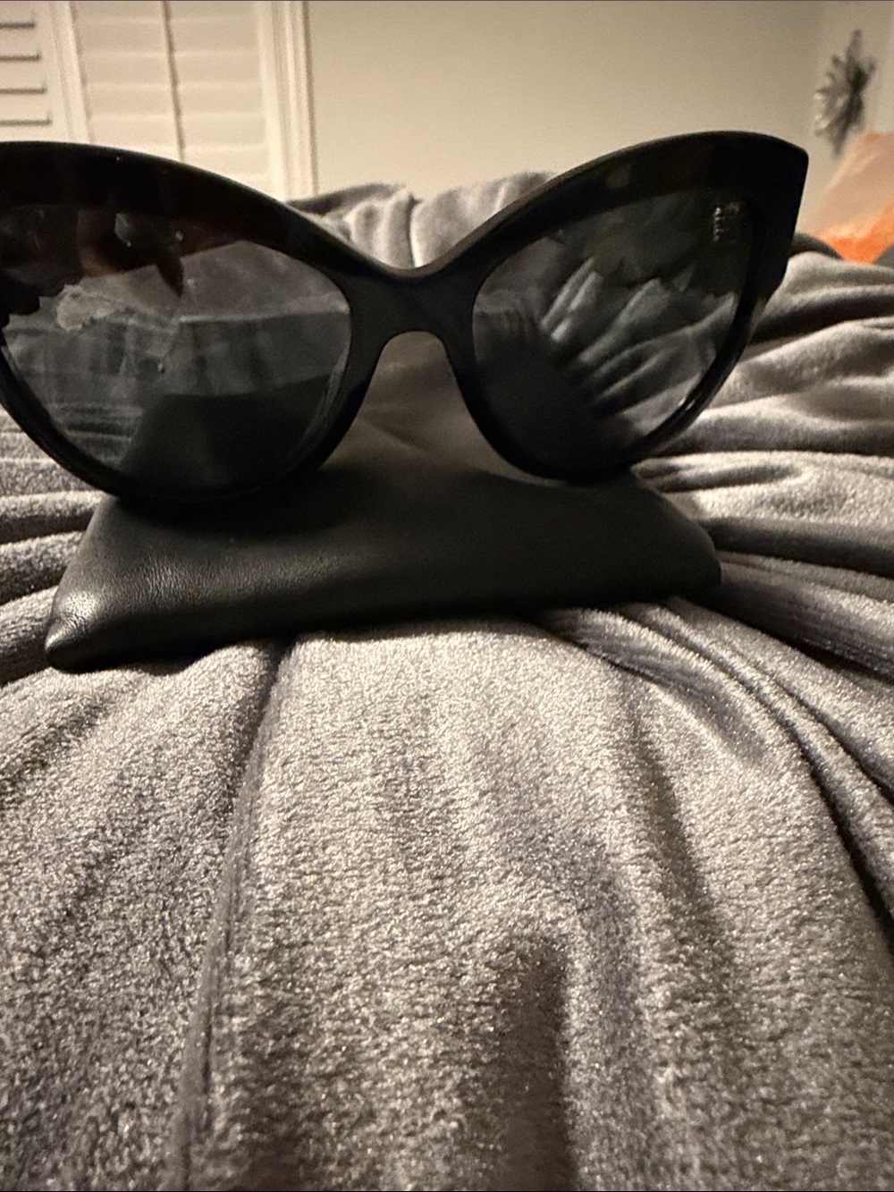 Fendi Black Cat-Eye Special Edition Women's Sunglasses